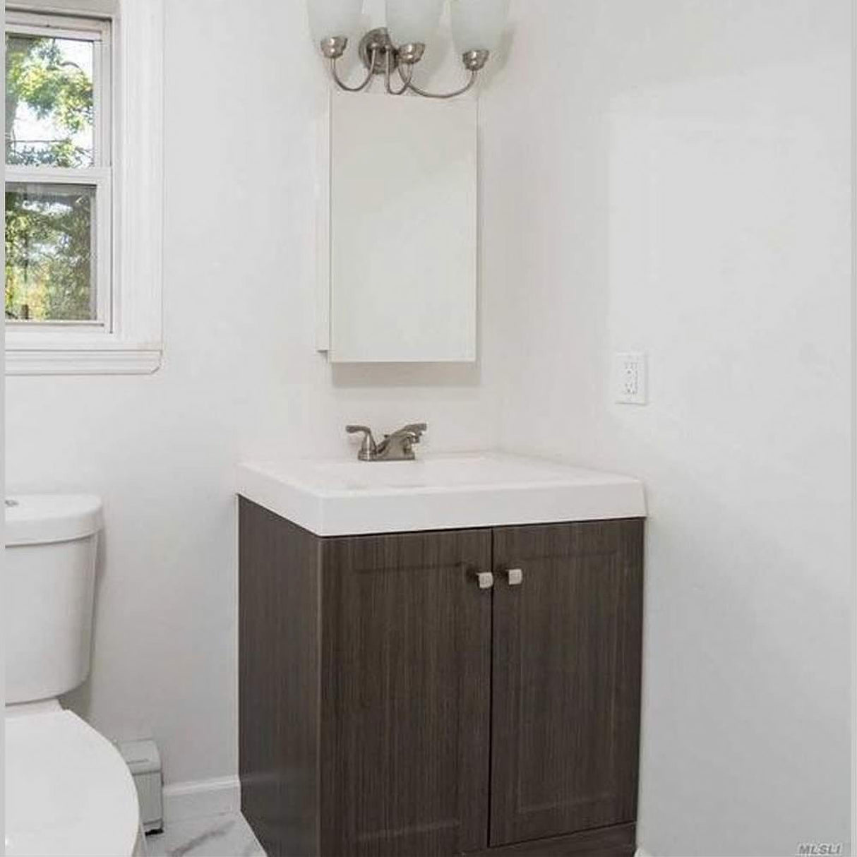 Ketcham-1626PE-SM 1626PE-SM 16" x 26" Residential Medicine Cabinet