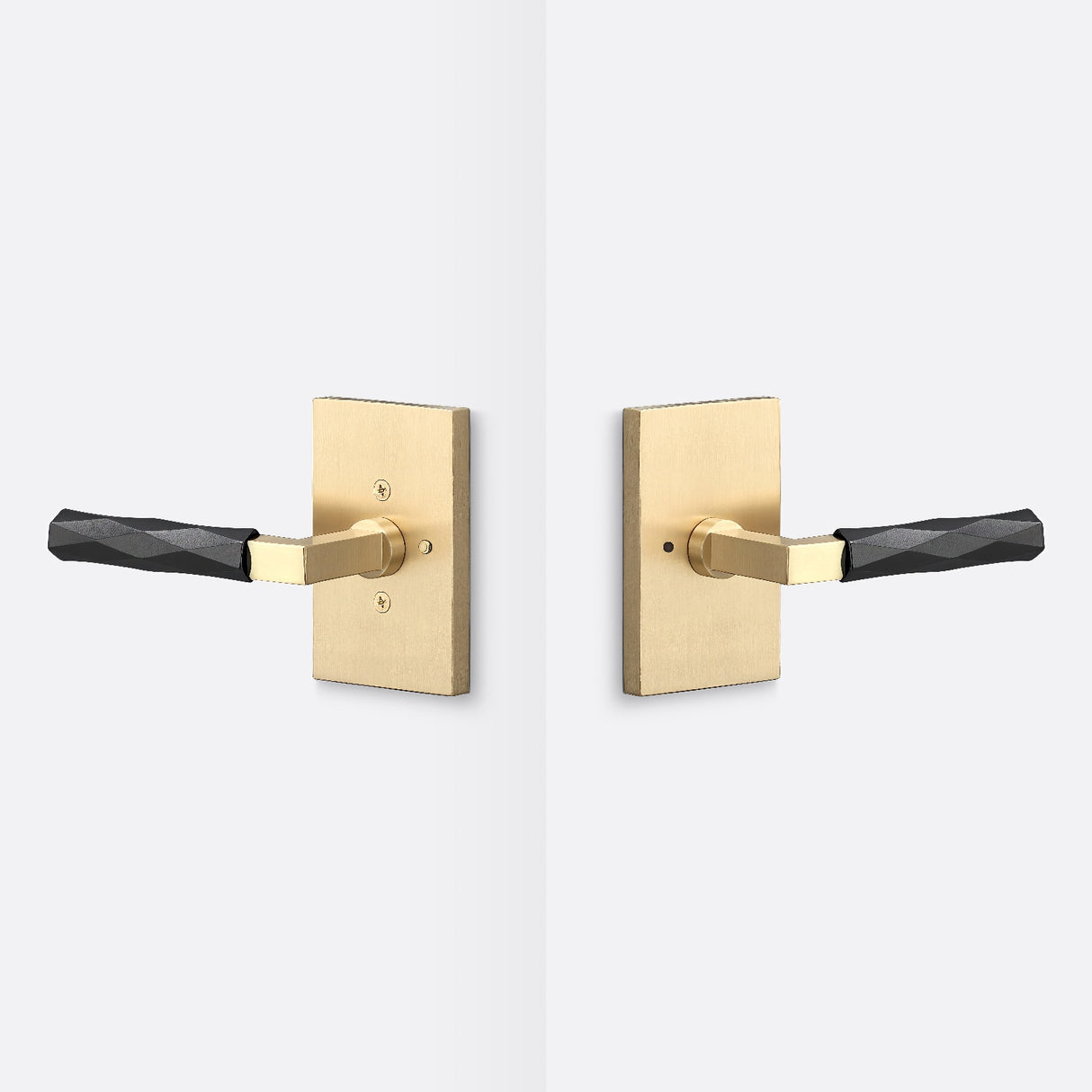 Sure-Loc LV102 SB GRIP-VT FBL satin brass / flat black privacy door lever