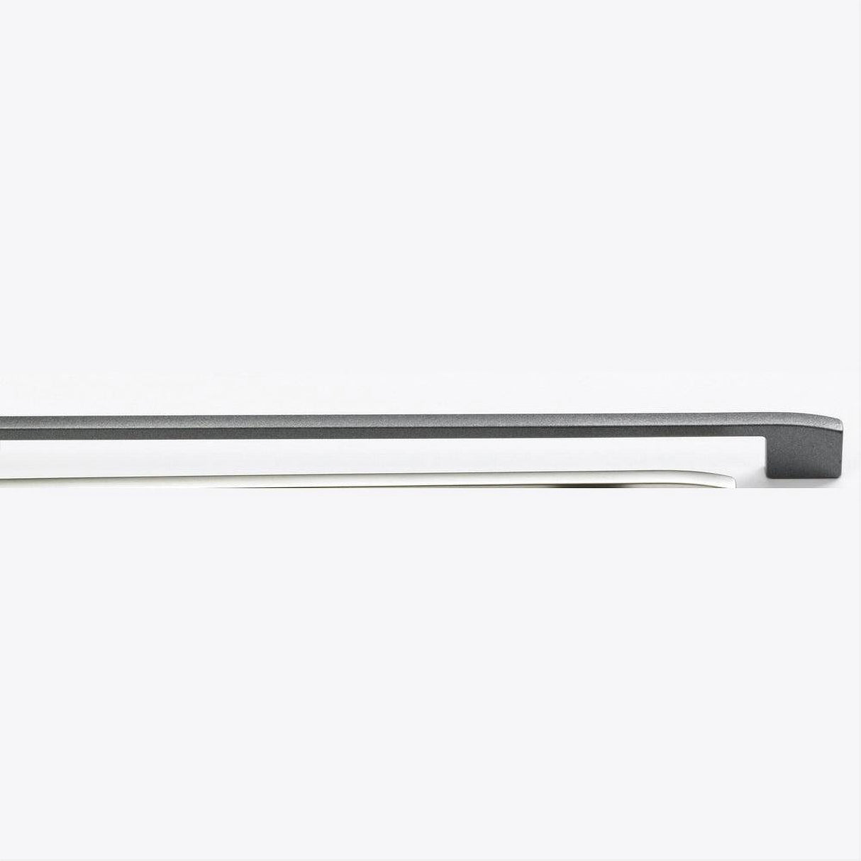 Schaub and Company 314-MSV Sorrento Collection 288 / 320 mm Center Cabinet Pull Milano Silver