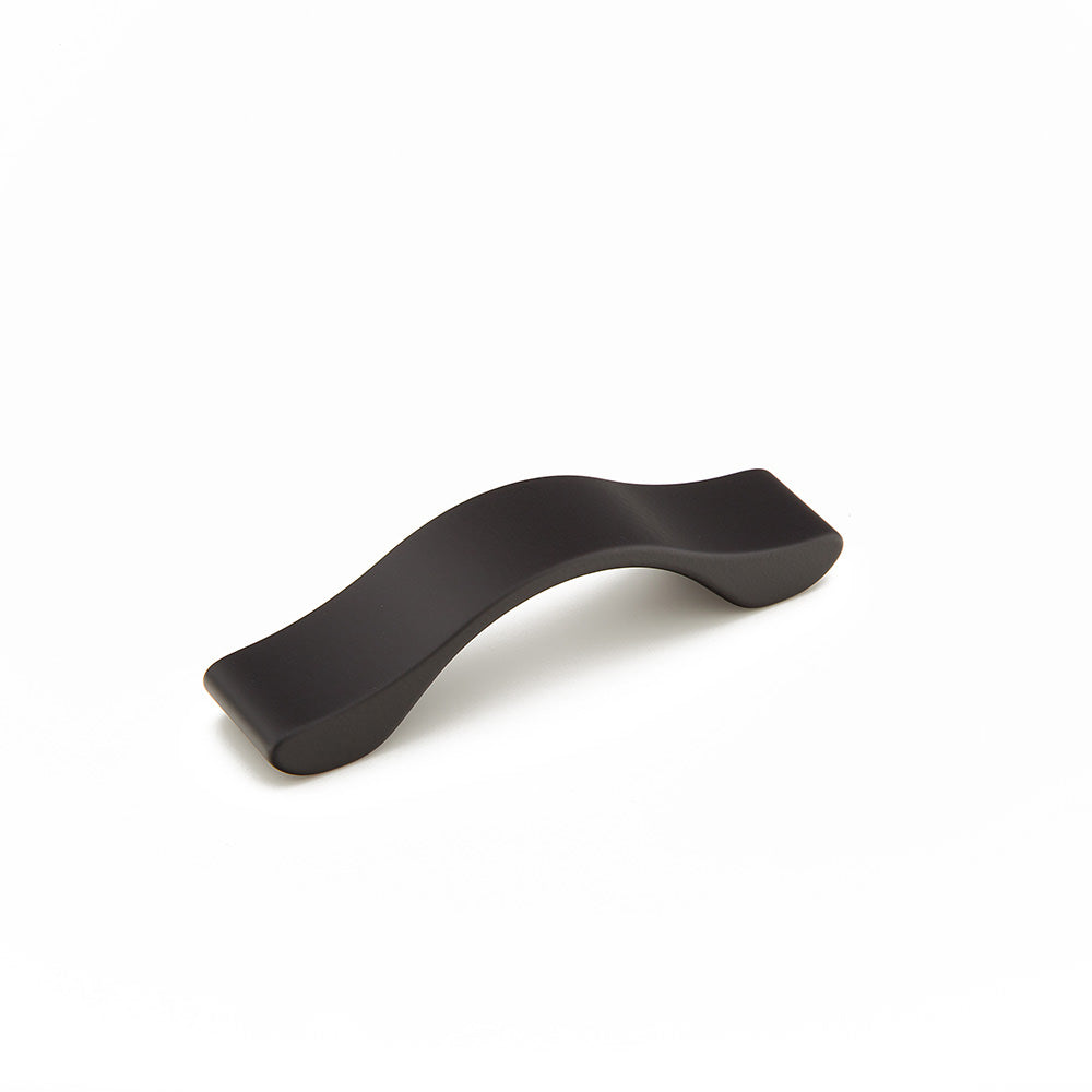 Schaub and Company 244-064-MB matte black / 64mm arched cabinet pull