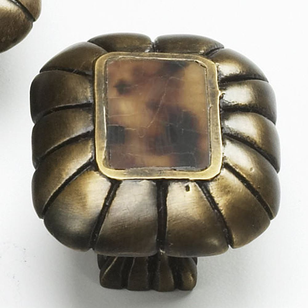 Schaub and Company 851-PEN-ED penshell designer cabinet knob