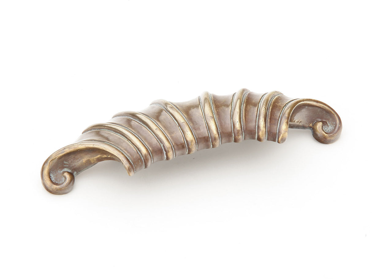 Schaub and Company 915-MBR monticello brass bar cabinet pull