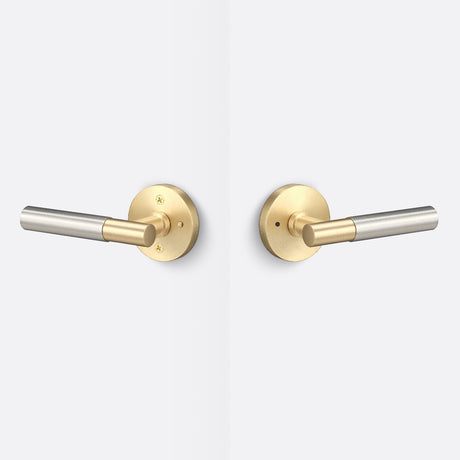 Sure-Loc AP102-RD FBL GRIP-SM SB flat black / satin brass privacy door lever