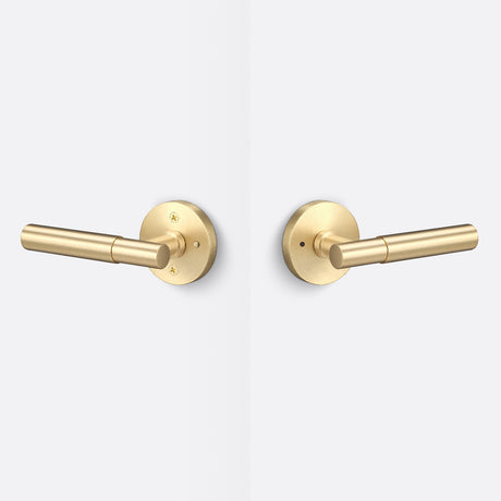 Sure-Loc AP102-RD SB GRIP-SM FBL satin brass / flat black privacy door lever