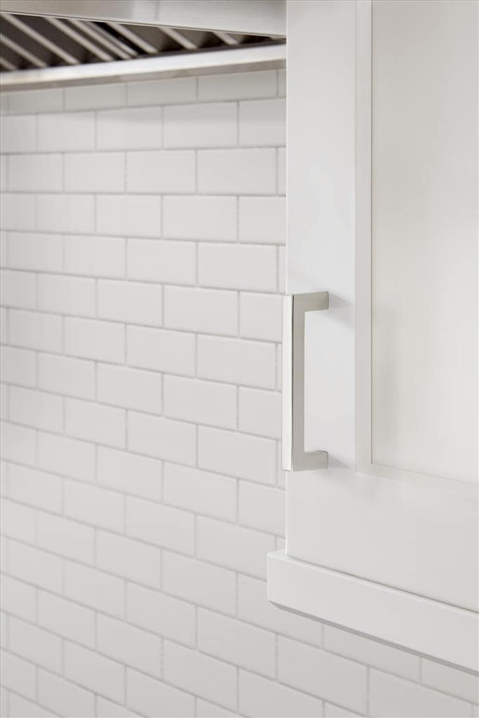Amerock BP3657026 Monument Polished Chrome Pull lifestyle view 1