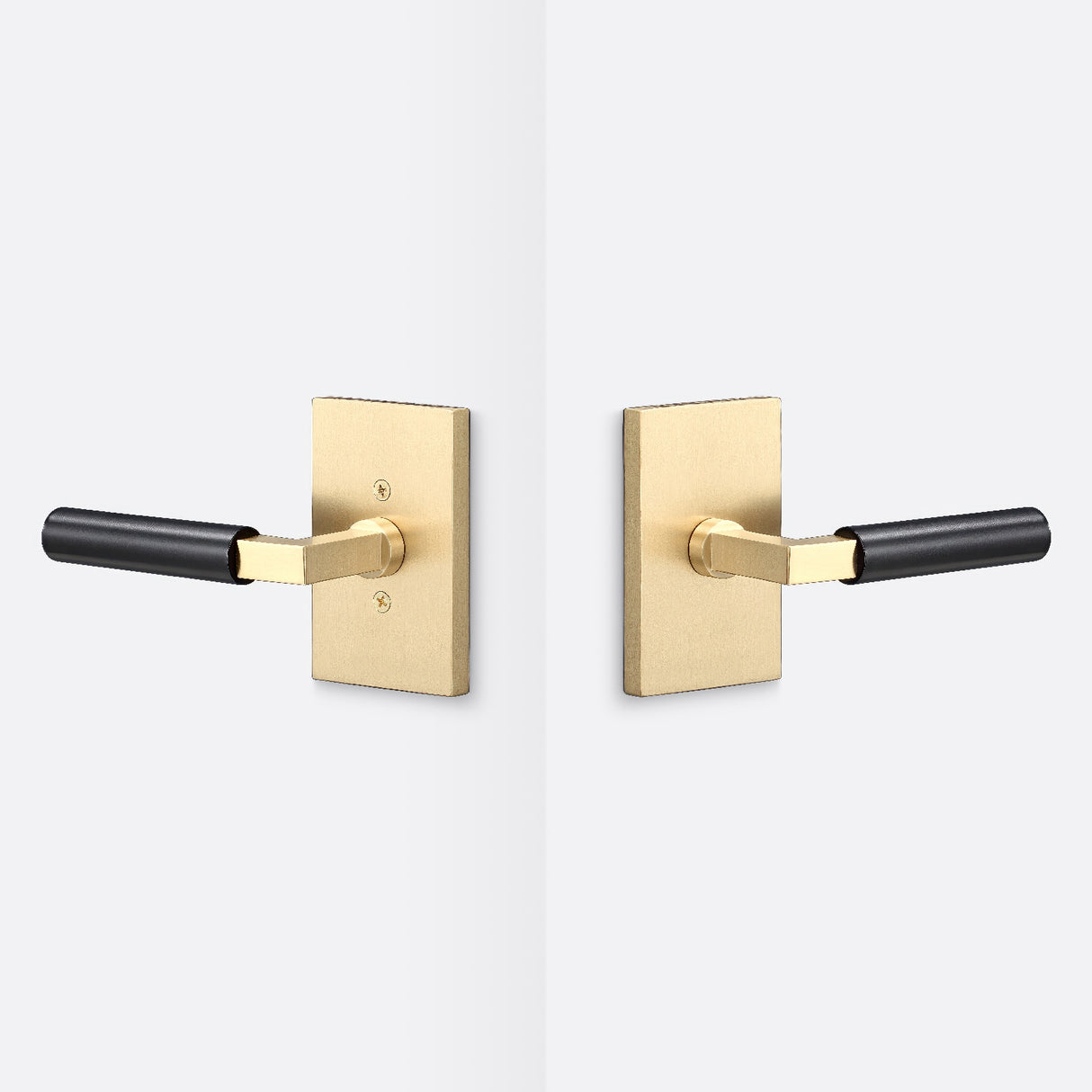 Sure-Loc LV101 SB GRIP-SM FBL satin brass / flat black passage door lever
