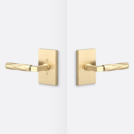 Sure-Loc LV101 SB GRIP-VT FBL satin brass / flat black passage door lever