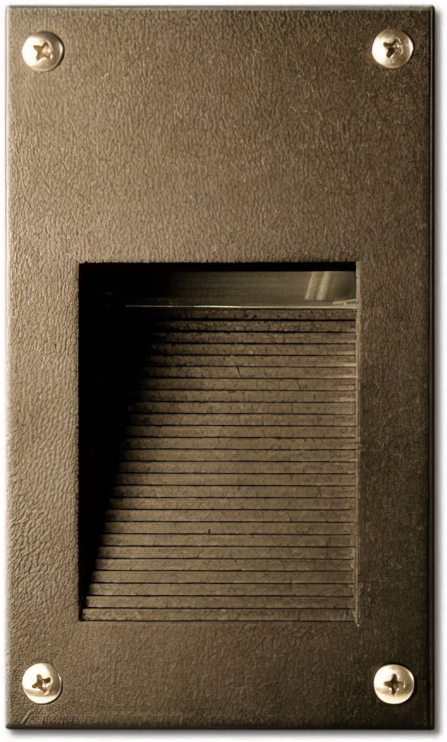Dabmar Lighting LV670-LB1.5-BZ bronze outdoor step light