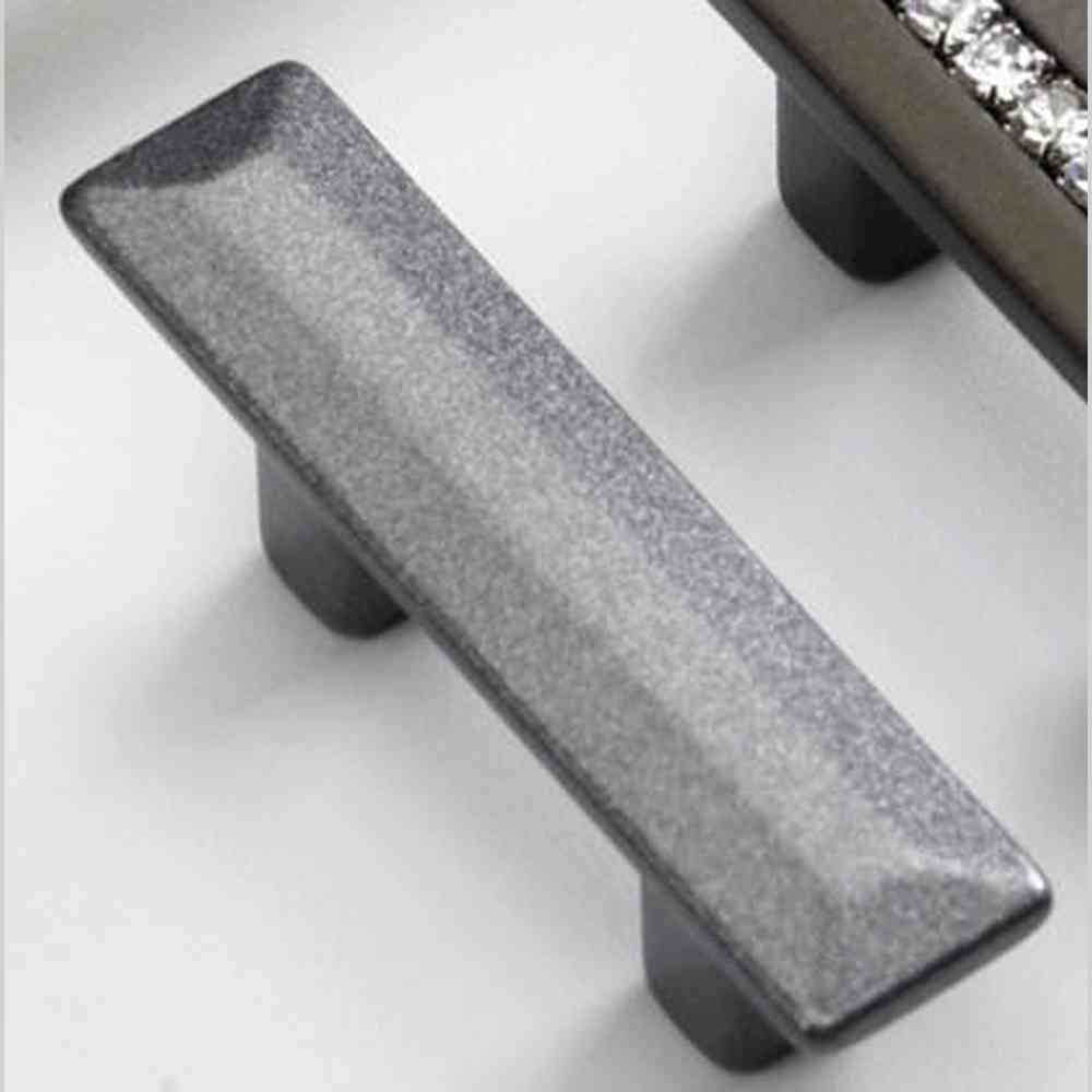 Schaub and Company 304-MSV milano silver bar cabinet pull