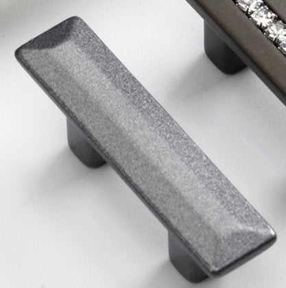 Schaub and Company 304-MSV milano silver bar cabinet pull