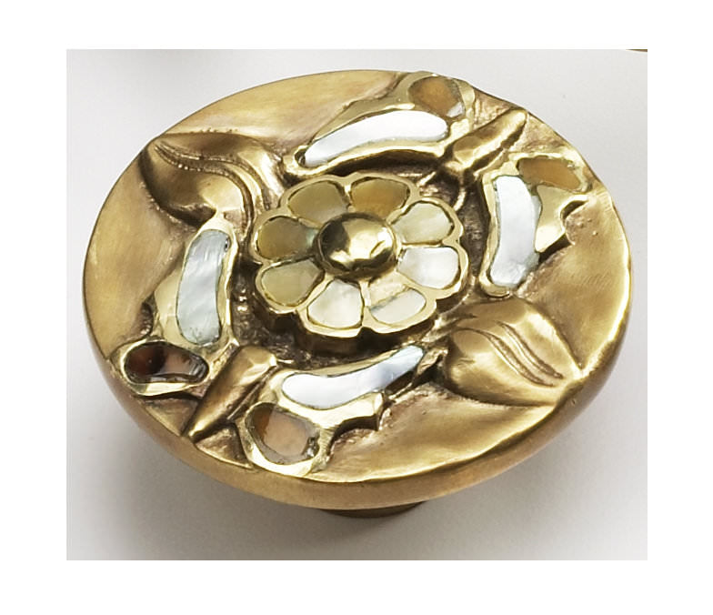 Schaub and Company 954K-AB designer cabinet knob