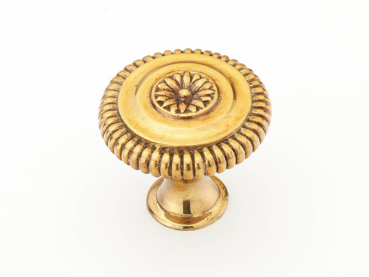 Schaub and Company 968L-PAR Traditional and Contemporary Series 1-5/8 Inch Diameter Mushroom Cabinet Knob with Ribbed Edge Paris Brass