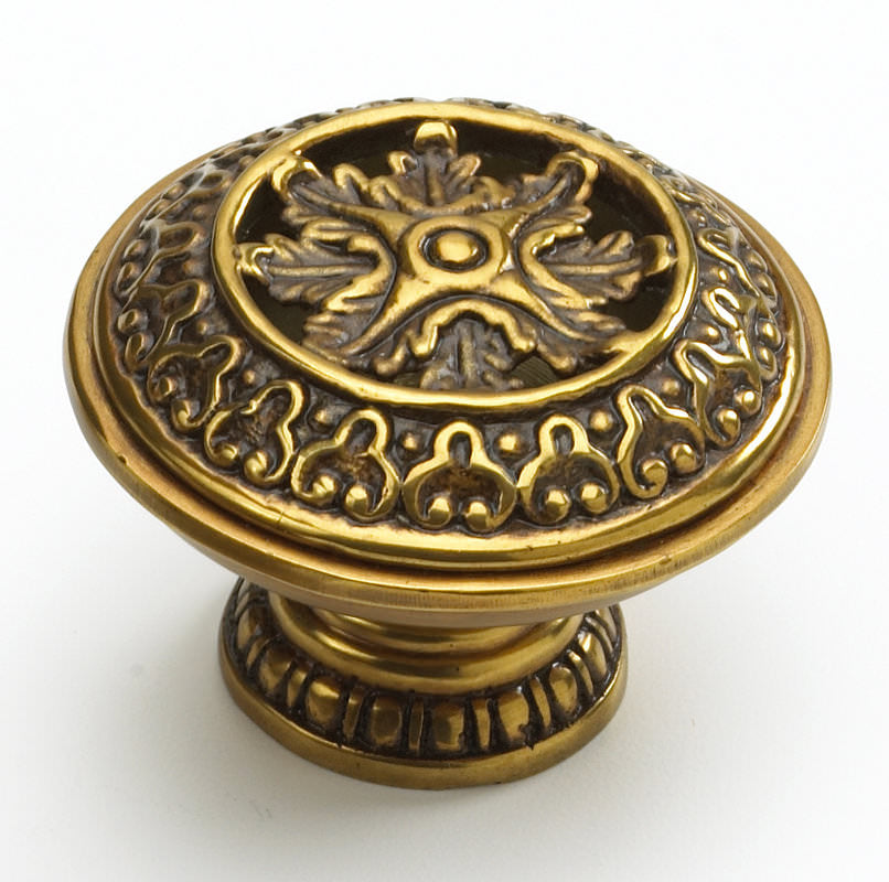 Schaub and Company 981-PAR Traditional and Contemporary Series 2 Inch Diameter Round Cabinet Knob Paris Brass