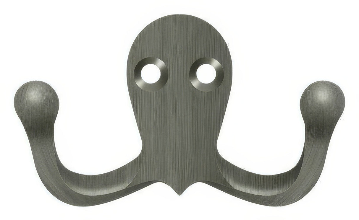 Deltana WDH15U15A antique nickel coat hook